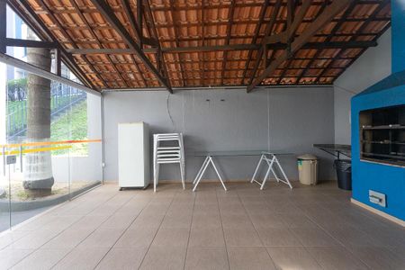 Apartamento à venda com 48m², 2 quartos e 1 vaga Apartamento à venda com 48m², 2 quartos e 1 vagaÁrea comum - Churrasqueira