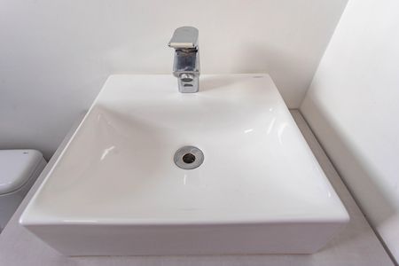Apartamento à venda com 48m², 2 quartos e 1 vaga Apartamento à venda com 48m², 2 quartos e 1 vagaBanheiro
