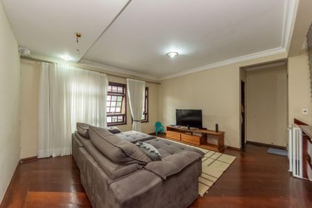 Casa à venda com 3 quartos, 350m² em Morada das Flores (Aldeia da Serra), Barueri