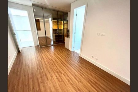 Casa à venda com 525m², 5 quartos e 8 vagas