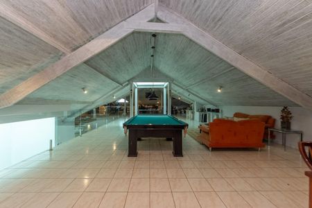 Casa à venda com 5 quartos, 1600m² em Residencial Morada dos Lagos, Barueri