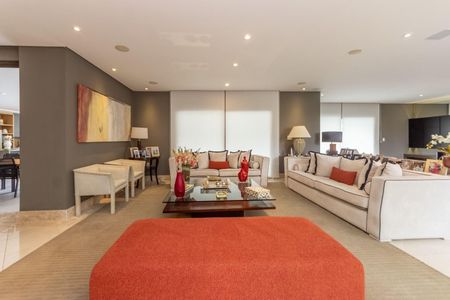 Casa à venda com 5 quartos, 1600m² em Residencial Morada dos Lagos, Barueri