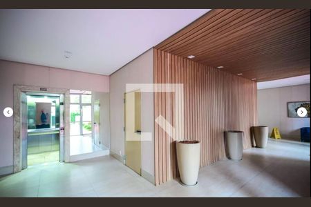 Apartamento à venda com 70m², 2 quartos e 2 vagasHall de entrada