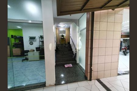 Casa à venda com 300m², 1 quarto e 6 vagas