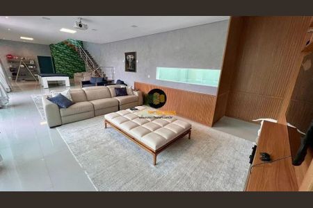 Casa de Condomínio à venda com 4 quartos, 500m² em Residencial Morada dos Lagos, Barueri