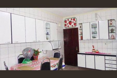 Casa à venda com 4 quartos, 200m² em Jardim Paulistano (Zona Norte), São Paulo