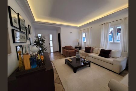 Casa à venda com 4 quartos, 355m² em Morada dos Pássaros, Barueri