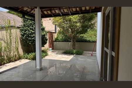 Casa à venda com 316m², 3 quartos e 4 vagas