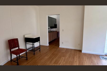 Casa à venda com 3 quartos, 316m² em Morada dos Pinheiros (Aldeia da Serra), Barueri