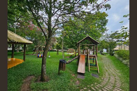 Casa à venda com 316m², 3 quartos e 4 vagas