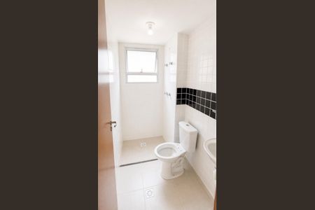 Banheiro de apartamento para alugar com 2 quartos, 60m² em Jardim Alvorada, Nova Iguaçu