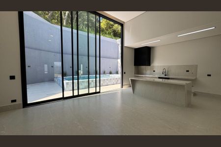 Casa à venda com 265m², 4 quartos e 4 vagas
