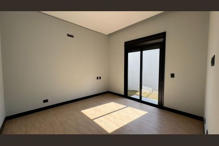 Casa à venda com 265m², 4 quartos e 4 vagas