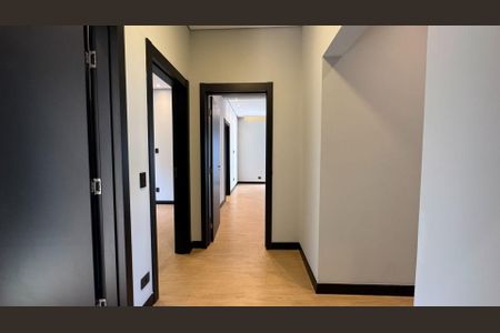 Casa à venda com 265m², 4 quartos e 4 vagas