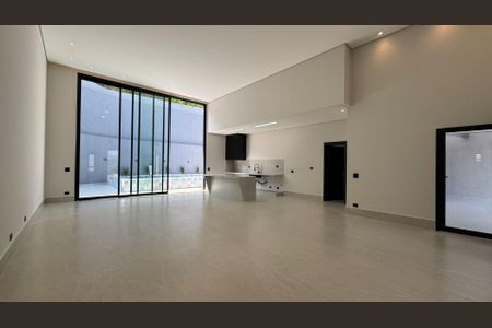 Casa à venda com 265m², 4 quartos e 4 vagas