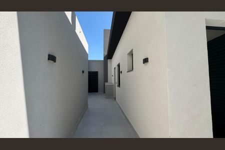 Casa à venda com 265m², 4 quartos e 4 vagas