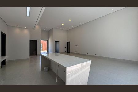 Casa à venda com 265m², 4 quartos e 4 vagas