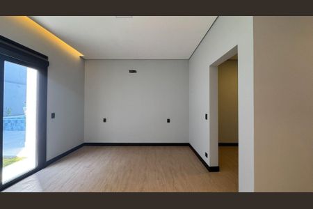Casa à venda com 265m², 4 quartos e 4 vagas