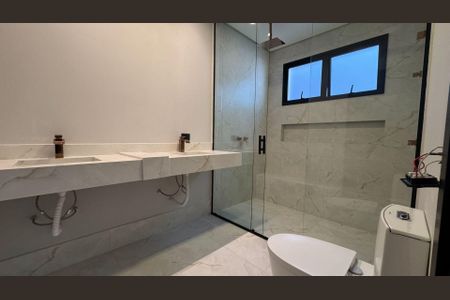 Casa à venda com 265m², 4 quartos e 4 vagas