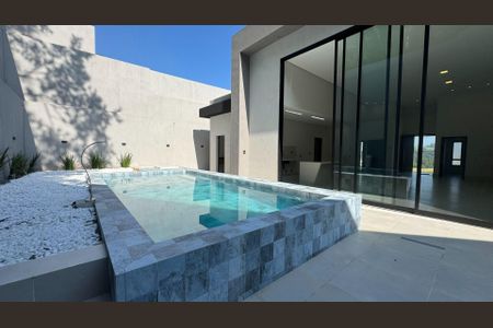Casa à venda com 265m², 4 quartos e 4 vagas