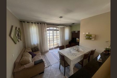 Casa à venda com 4 quartos, 200m² em Vila Matilde, São Paulo