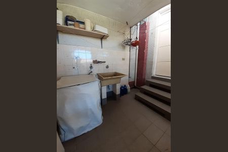 Casa à venda com 140m², 3 quartos e 1 vaga