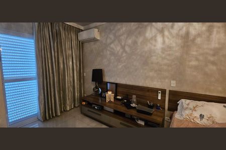 Casa à venda com 4 quartos, 280m² em Vila Carrão, São Paulo