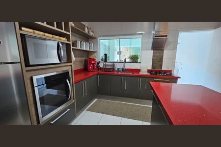 Casa à venda com 280m², 4 quartos e 3 vagas