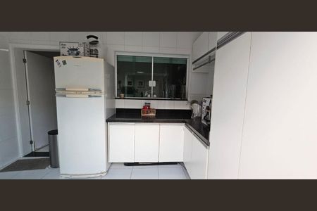 Casa à venda com 280m², 4 quartos e 3 vagas