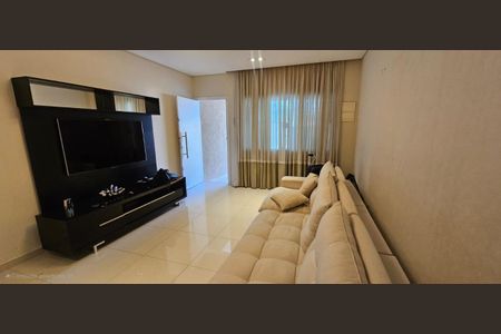 Casa à venda com 280m², 4 quartos e 3 vagas
