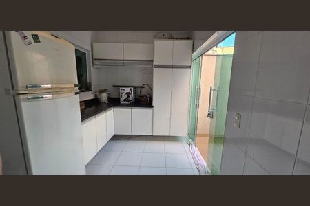 Casa à venda com 280m², 4 quartos e 3 vagas