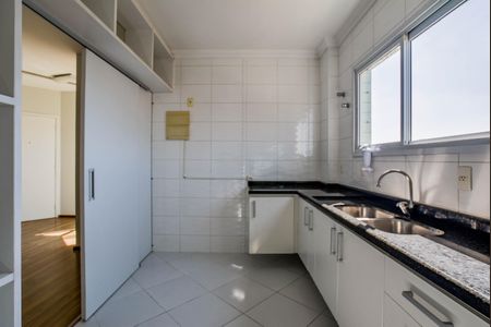 Apartamento para alugar com 78m², 2 quartos e 2 vagasCozinha e Área de Serviço
