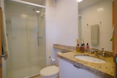 Apartamento à venda com 69m², 2 quartos e 1 vagaBanheiro 