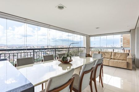 Apartamento à venda com 164m², 3 quartos e 3 vagas