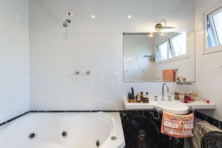 Casa à venda com 257m², 3 quartos e 4 vagas