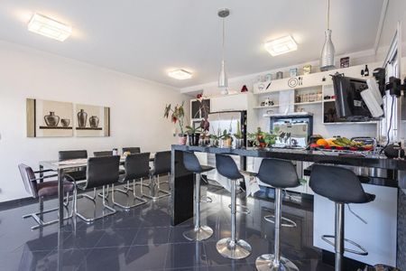Casa à venda com 257m², 3 quartos e 4 vagas