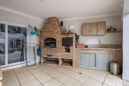 Casa à venda com 257m², 3 quartos e 4 vagas