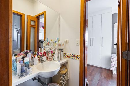 Casa à venda com 257m², 3 quartos e 4 vagas