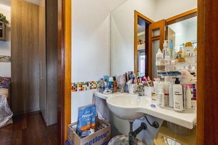Casa à venda com 257m², 3 quartos e 4 vagas