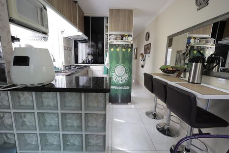 Apartamento à venda com 55m², 2 quartos e 1 vaga Apartamento à venda com 55m², 2 quartos e 1 vagaCozinha