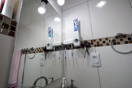 Apartamento à venda com 55m², 2 quartos e 1 vaga Apartamento à venda com 55m², 2 quartos e 1 vagaBanheiro Suíte