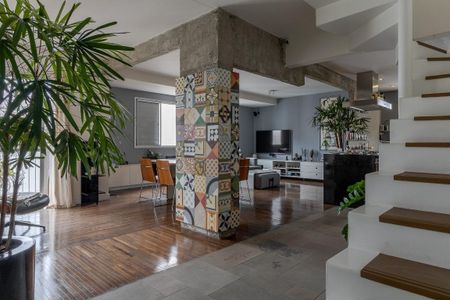 Apartamento à venda com 153m², 1 quarto e 1 vaga