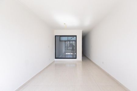 Casa à venda com 3 quartos, 106m² em Chácara Seis de Outubro, São Paulo