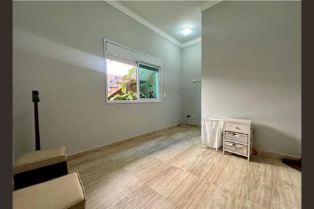 Casa à venda com 230m², 3 quartos e 3 vagas
