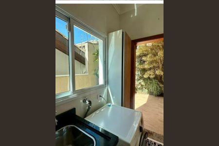Casa à venda com 230m², 3 quartos e 3 vagas