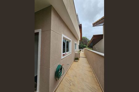 Casa à venda com 230m², 3 quartos e 3 vagas