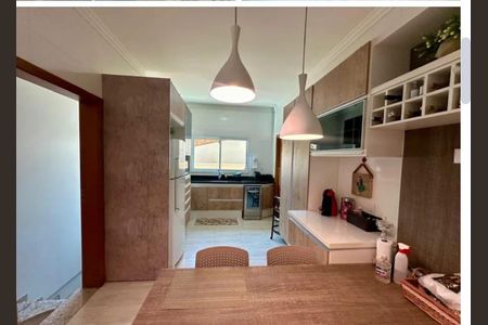 Casa à venda com 230m², 3 quartos e 3 vagas