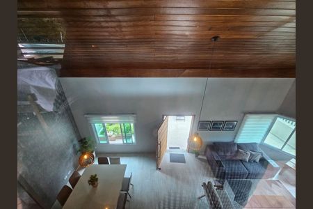 Casa à venda com 230m², 3 quartos e 3 vagas