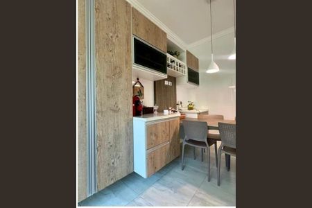 Casa à venda com 230m², 3 quartos e 3 vagas