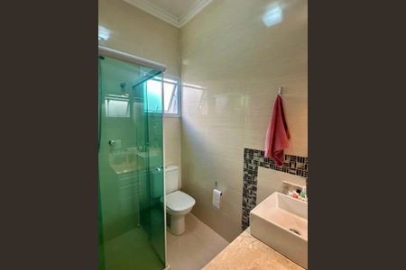 Casa à venda com 230m², 3 quartos e 3 vagas
